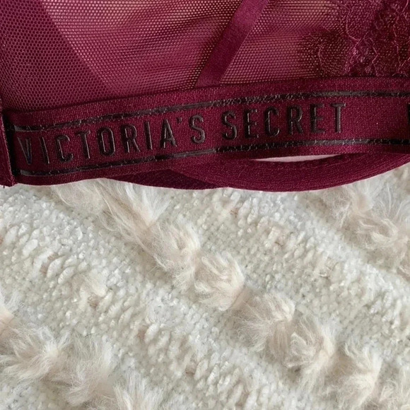 Victoria secret bras - Picture 4 of 6